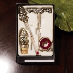 Wine Bar Boxed Set | NWOT ⚜️